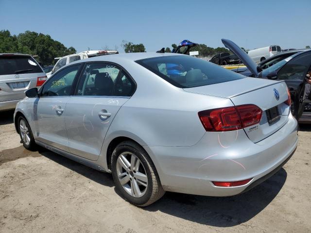 3VW637AJ3DM231346 - 2013 VOLKSWAGEN JETTA HYBRID SILVER photo 2