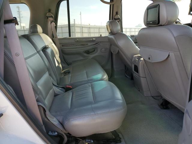 5LMFU28A7YLJ29802 - 2000 LINCOLN NAVIGATOR 白色 照片 11