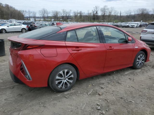 JTDKARFP2L3152122 - 2020 TOYOTA PRIUS PRIM LE RED photo 3