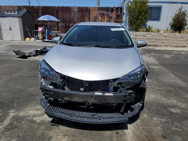 5YFBURHE8HP677557 - 2017 TOYOTA COROLLA L SILVER photo 5