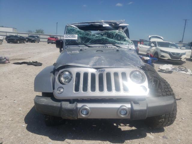 1C4BJWEG4HL515740 - 2017 JEEP WRANGLER U SAHARA SILVER photo 5