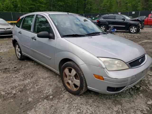 1FAHP37N07W213707 - 2007 FORD FOCUS ZX5 SILVER photo 4