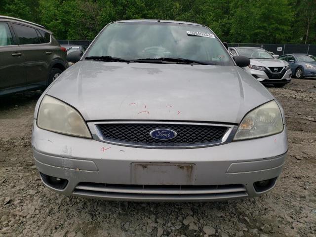 1FAHP37N07W213707 - 2007 FORD FOCUS ZX5 SILVER photo 5