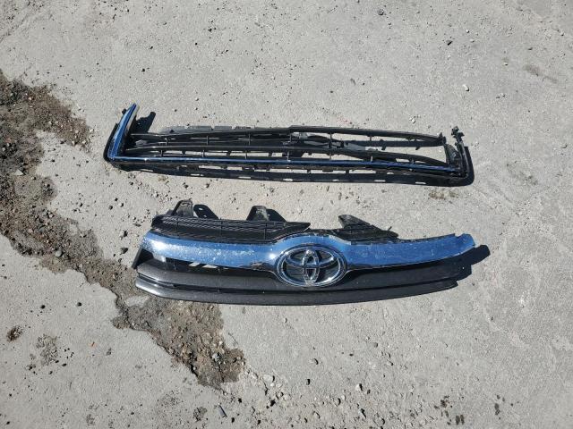 5TDJKRFH8ES029640 - 2014 TOYOTA HIGHLANDER XLE 银色 照片 13