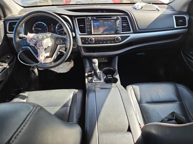 5TDJKRFH8ES029640 - 2014 TOYOTA HIGHLANDER XLE 银色 照片 8