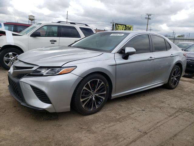 JTNB11HK6J3048003 - 2018 TOYOTA CAMRY L SILVER photo 1