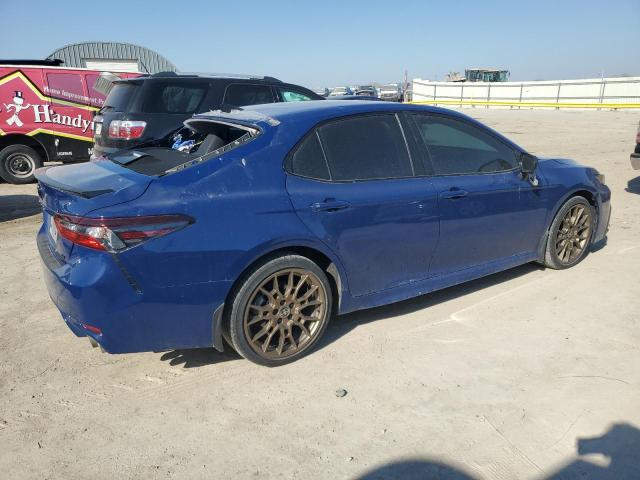 4T1T11BKXPU102886 - 2023 TOYOTA CAMRY SE NIGHT SHADE BLUE photo 3