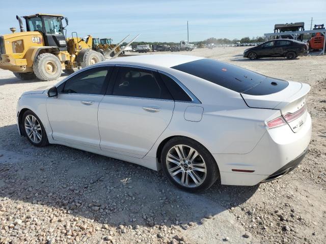 3LN6L2GKXER831741 - 2014 LINCOLN MKZ WHITE photo 2