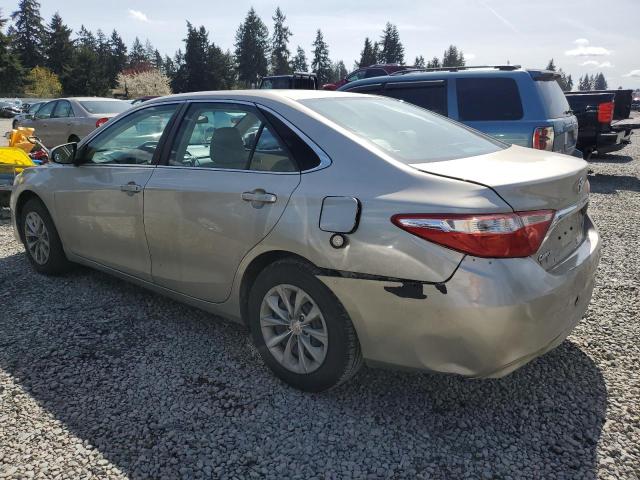 4T1BF1FK6FU091052 - 2015 TOYOTA CAMRY LE SILVER photo 2