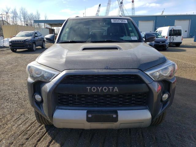 JTEBU5JR3G5302611 - 2016 TOYOTA 4RUNNER SR5/SR5 PREMIUM GRAY photo 5