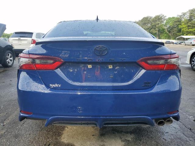 4T1T11BK6PU082099 - 2023 TOYOTA CAMRY SE NIGHT SHADE BLUE photo 6