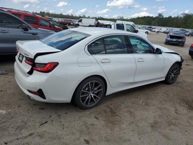 3MW5R7J03L8B34298 - 2020 BMW 330XI WHITE photo 3