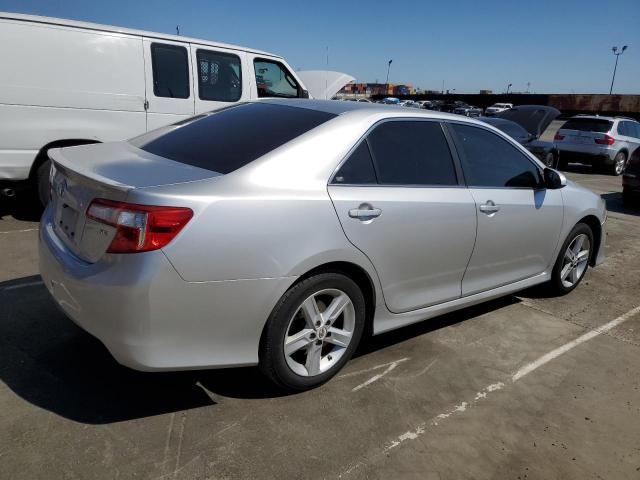 4T1BF1FK9DU205476 - 2013 TOYOTA CAMRY L SILVER photo 3