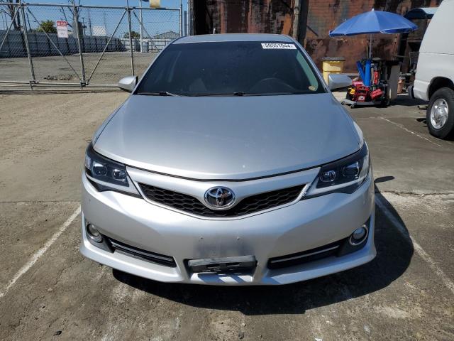 4T1BF1FK9DU205476 - 2013 TOYOTA CAMRY L SILVER photo 5