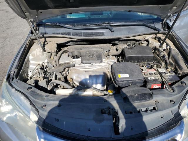 4T4BF1FKXFR512485 - 2015 TOYOTA CAMRY LE GRAY photo 11