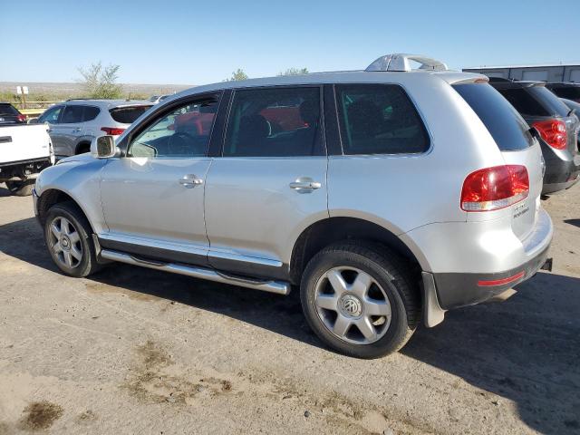 WVGHH77L54D079339 - 2004 VOLKSWAGEN TOUAREG TDI 5.0 SILVER photo 2