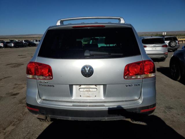 WVGHH77L54D079339 - 2004 VOLKSWAGEN TOUAREG TDI 5.0 SILVER photo 6