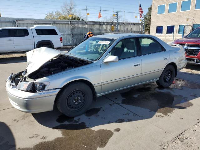 2000 TOYOTA CAMRY LE, 