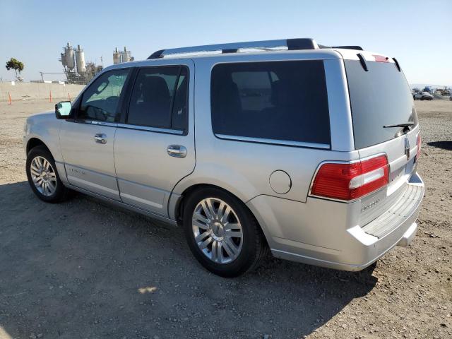 5LMJJ2H59CEL03775 - 2012 LINCOLN NAVIGATOR SILVER photo 2