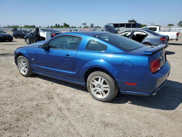 1ZVFT82H975243402 - 2007 FORD MUSTANG GT BLUE photo 2