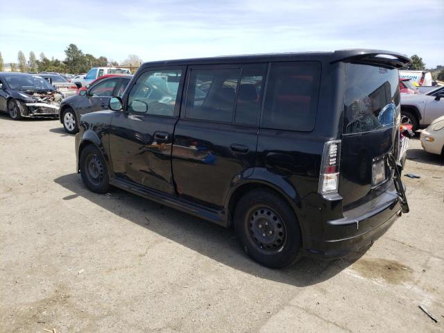 JTLKT324440151497 - 2004 TOYOTA SCION XB BLACK photo 2