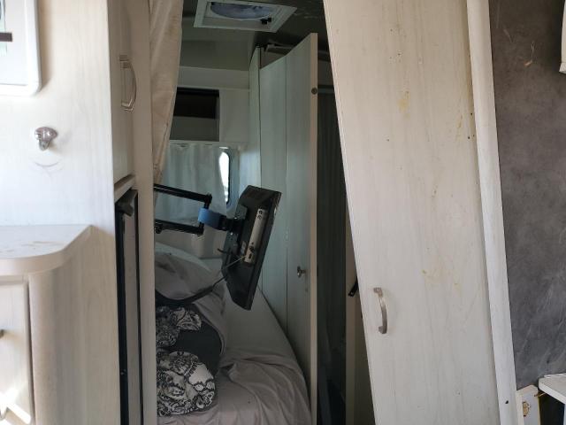 1STCMAA11MJ557385 - 2021 AIRSTREAM CAMPER SILVER photo 6