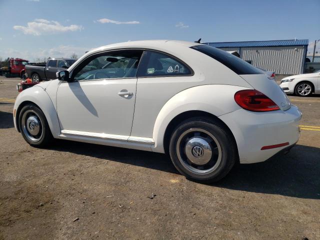 3VWJP7AT5CM619192 - 2012 VOLKSWAGEN BEETLE WHITE photo 2