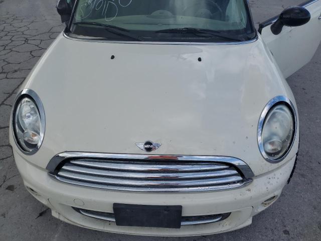 WMWZF3C53BTX82369 - 2011 MINI COOPER CLUBMAN WHITE photo 11