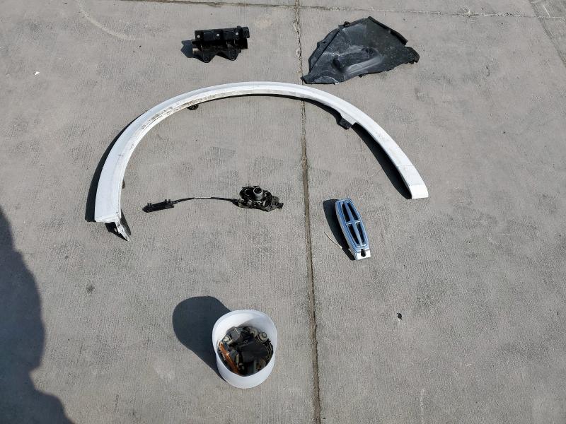 5LM5J7XC3PGL09368 - 2023 LINCOLN AVIATOR RESERVE თეთრი ფოტო 13