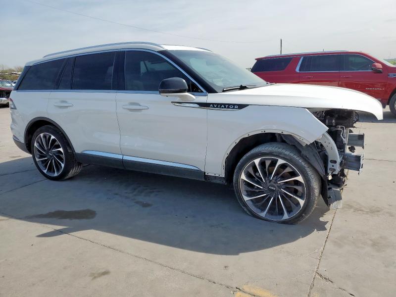 5LM5J7XC3PGL09368 - 2023 LINCOLN AVIATOR RESERVE თეთრი ფოტო 4