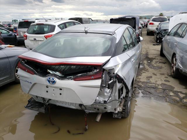 JTDKARFP7J3093632 - 2018 TOYOTA PRIUS PRIM 银色 照片 3