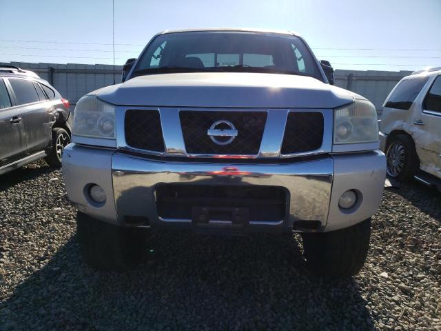 1N6AA07B14N528273 - 2004 NISSAN TITAN XE SILVER photo 5