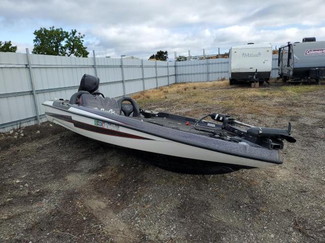 BASP9815A909 - 2009 BASS BOAT WHITE photo 1