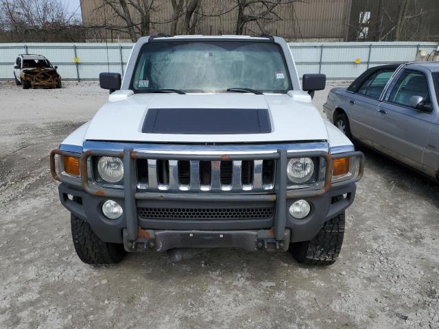 5GTDN136868297935 - 2006 HUMMER H3 WHITE photo 5