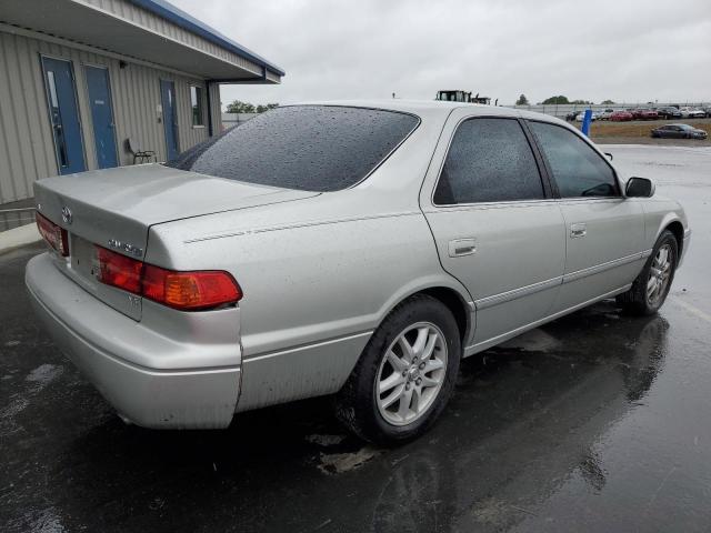 4T1BF28K41U126246 - 2001 TOYOTA CAMRY LE SILVER photo 3