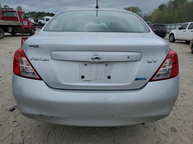 3N1CN7AP5CL881355 - 2012 NISSAN VERSA S SILVER photo 6