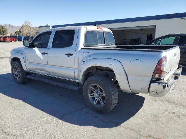 5TFJU4GN6CX025112 - 2012 TOYOTA TACOMA DOUBLE CAB PRERUNNER SILVER photo 2