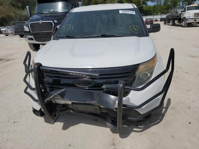 1FM5K8AR7FGC51458 - 2015 FORD EXPLORER POLICE INTERCEPTOR თეთრი ფოტო 5