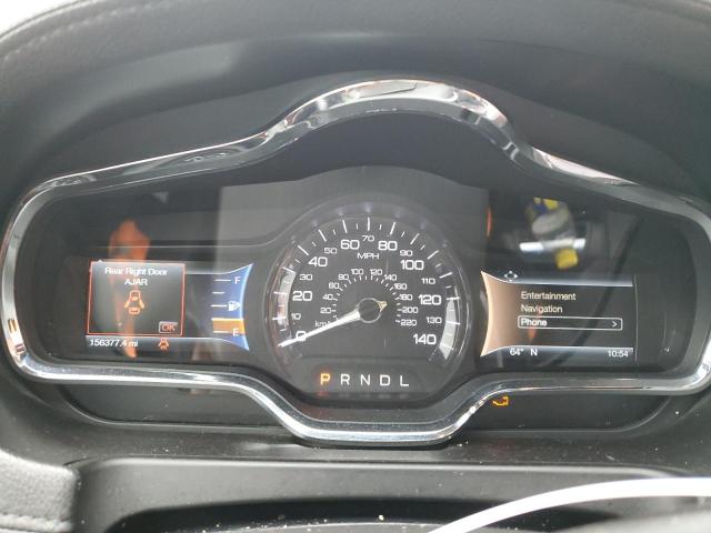 2LMHJ5NK0KBL00758 - 2019 LINCOLN MKT SILVER photo 9