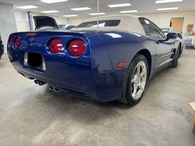 1G1YY32G345127706 - 2004 CHEVROLET CORVETTE BLUE photo 4