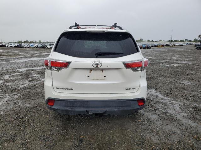 5TDJKRFH2GS330200 - 2016 TOYOTA HIGHLANDER XLE WHITE photo 6