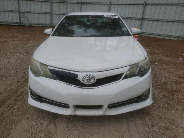 4T1BF1FK6CU546512 - 2012 TOYOTA CAMRY BASE WHITE photo 5