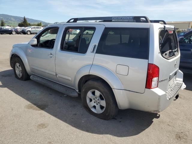 5N1AR18U56C619235 - 2006 NISSAN PATHFINDER LE SILVER photo 2