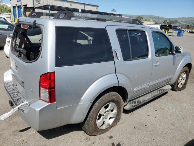 5N1AR18U56C619235 - 2006 NISSAN PATHFINDER LE SILVER photo 3