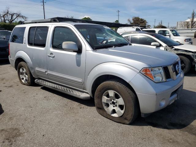 5N1AR18U56C619235 - 2006 NISSAN PATHFINDER LE SILVER photo 4