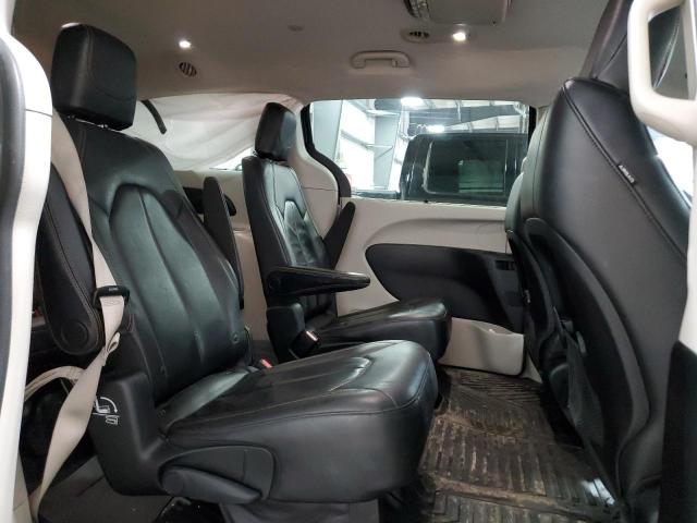 2C4RC1BG4HR702676 - 2017 CHRYSLER PACIFICA TOURING L GRAY photo 11