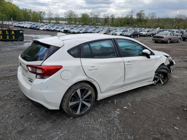 4S3GTAM68J3726490 - 2018 SUBARU IMPREZA SPORT WHITE photo 3