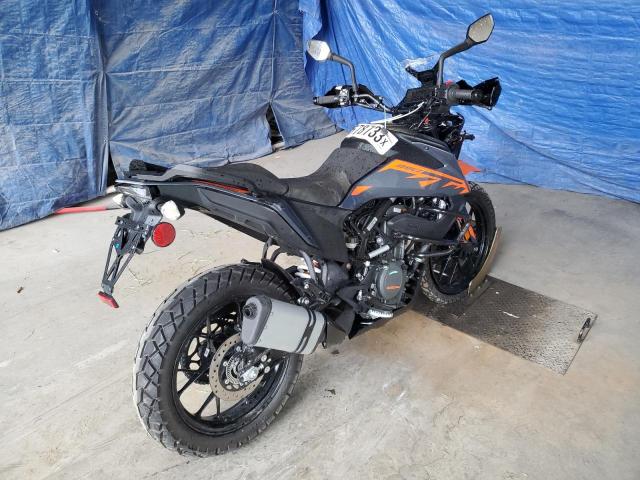 MD2JGJ409NC246125 - 2022 KTM 390 ADVENTURE TWO TONE photo 4