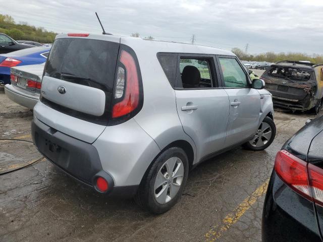 KNDJN2A26G7874677 - 2016 KIA SOUL SILVER photo 3