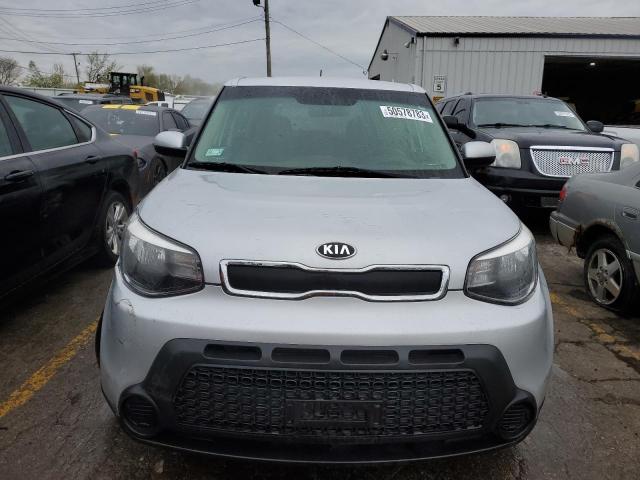 KNDJN2A26G7874677 - 2016 KIA SOUL SILVER photo 5